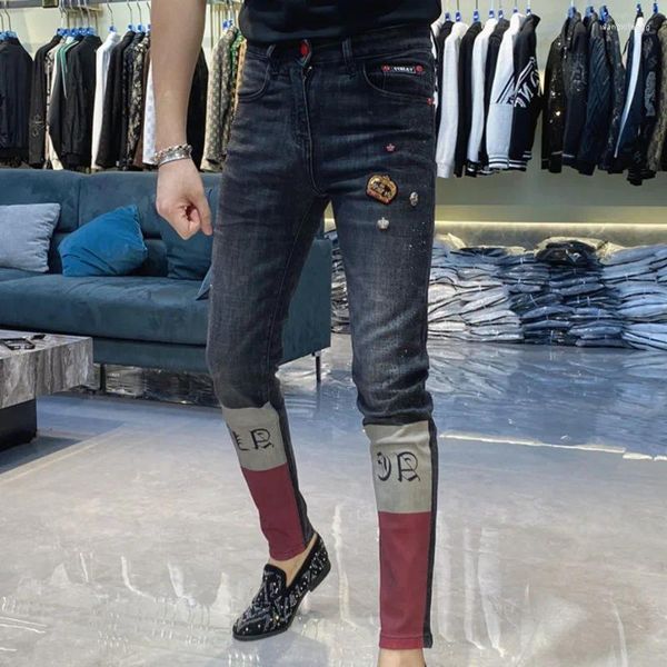 Jeans da uomo con stampa personalizzata Gli uomini europei mostrano pantaloni slim alla moda Pantaloni casual da club per feste