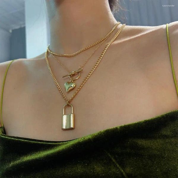 Anhänger Halsketten Multilayer Gold Farbe Metall Vorhängeschloss Pfirsich Herz Halskette Damen Vintage Süße Schlüsselbein Mädchen Mode Schmuck