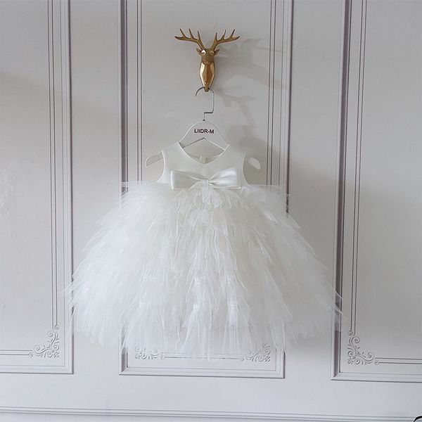 Entzückende weiße Ballkleid Blumenmädchen Tutu Kleider Prinzessin Sheer Applizes Juwel Neck Kleinkind Geburtstagsfeier Kleider Mädchen Festzug Kleid Blütenblätter Kinder formelles Verschleiß