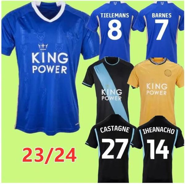 Verein 23 24 Soccer City 22 DEWSBURY HALL Trikot 21 MCATEER 9 VARDY 14 IHEANACHO 10 MAVIDIDI 25 NDIDI 3 FAES 7 CASADEI VESTERGAARD PEREIRA 21 PEREIRA Fußballtrikot 66 Kits