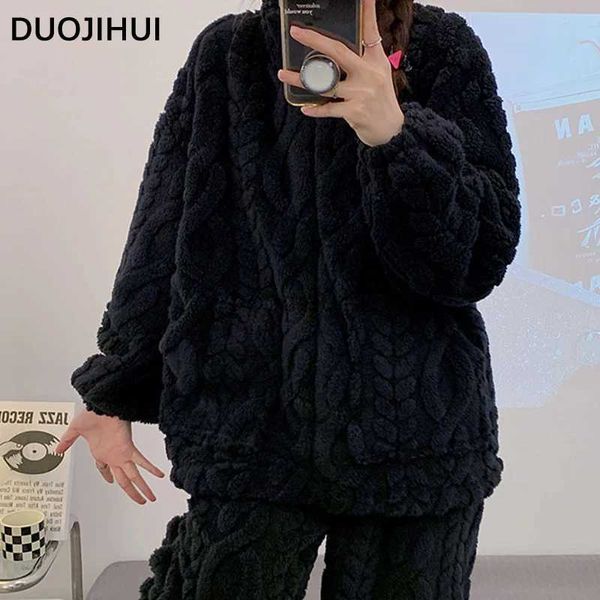 Pigiama da donna DUOJIHUI Nero invernale spesso caldo flanella Fe Set di indumenti da notte Nuova cerniera Semplice manica lunga Moda 7 colori Pigiama per donna L231102