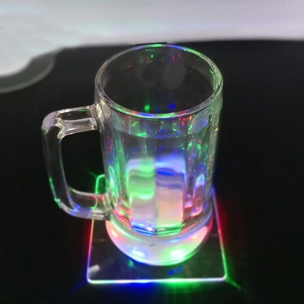 Tischsets Pads LED Getränkehalter Becherständer Lichtleiste Tischset Party Drink Glass Creative Pad Round KTV Atmosphere Decor