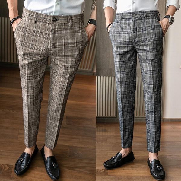 Pantaloni da uomo Pantaloni da abito stile britannico Pantaloni da uomo 2023 Pantaloni da lavoro da ufficio casual da uomo classici scozzesi marroni da uomo