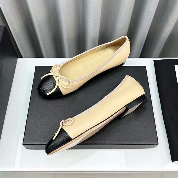 Высококачественные женские балетные ботинки роскошные дизайнерские кожаные кожаные одежды для ботинки, соответствующие цветовой пряжке женская дизайнерская кожа