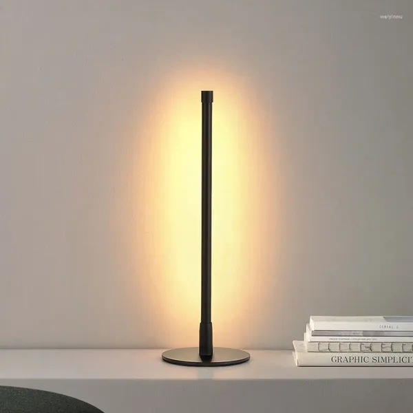 Tischlampen Nordischer LED -Streifen für Wohnzimmer moderne minimalistische lange Schreibtischlampe Schlafzimmer Nacht