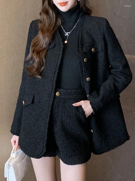 Tute da donna 2023 Tweed Donna Set a due pezzi Nero Vintage Monopetto Cappotto lungo Blazer Donna Casual Slim Pantaloncini a vita alta Completo