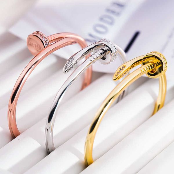Золотой браслет Дизайнерские браслеты для ногтей для женщин и мужчин Женский Mosang Diamond Корейская версия Новый стиль Бесцветный Модный персонализированный полный взрывной логотип