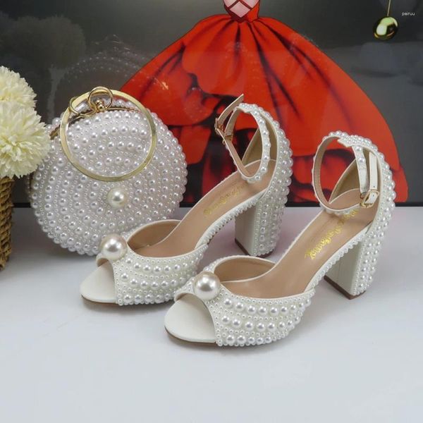 Sandalen Mode Weiße Perle Offene spitze Brautschuhe Fisch Sommer Frau Knöchelriemen Schnalle Hochzeit Party Tasche Dicke Ferse