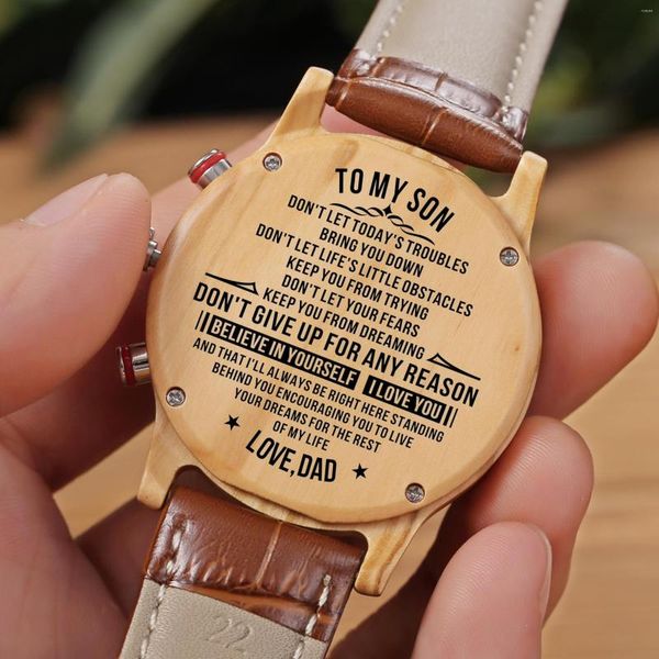 Relógios de pulso Relógio gravado para homens de trabalho personalizados de wooden wooden workeds aniversary presente para ele pai filho filho