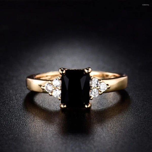 Anéis de cluster vendendo imitação de zircão banhado a ouro anel feminino casamento princesa quadrado preto diamante vermelho