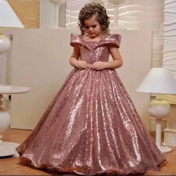 Abiti da ragazza di fiore con paillettes in oro rosa di Capodanno per matrimonio con spalle scoperte Maniche ad aletta Abito da prima comunione Abito da ballo per bambini Abiti da spettacolo per ragazze Realizzati su misura