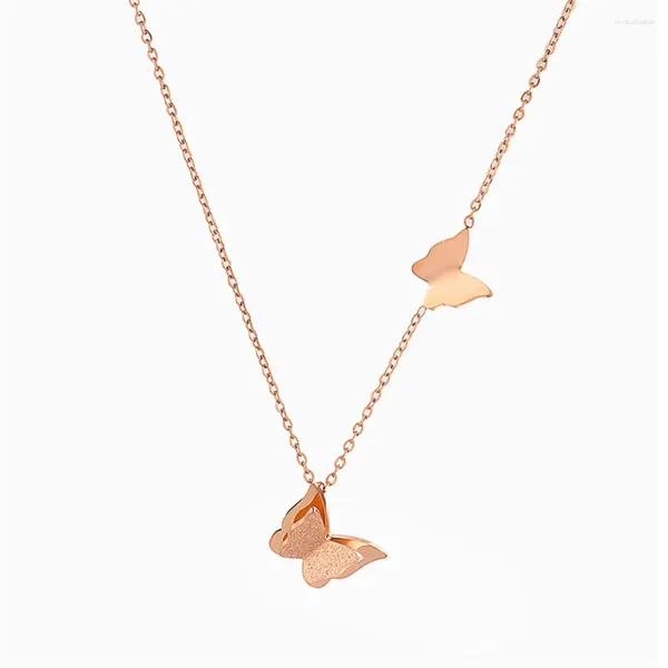 Girocollo Collana con ciondolo a forma di farfalla carina Ciondolo animale in acciaio inossidabile color oro rosa femminile per gioielli da donna Regalo di Natale