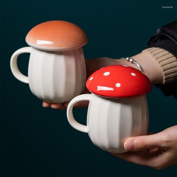 Canecas 2023 Estilo Creative Cartoon Mushroom Tema Water Bottle Copo Copo de Cerâmica Material Milk Coffee com Conto de Fadas