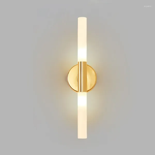 Lampade da parete Strisce dorate nordiche Lampada moderna a LED Camera da letto Comodino Specchio Luce frontale Soggiorno Sfondo Sconce