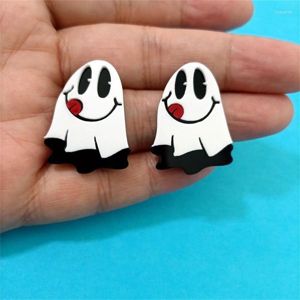 Brincos KUGUYS Halloween Ghost para mulheres preto branco bonito desenho animado clássico acessórios de joias acrílicas