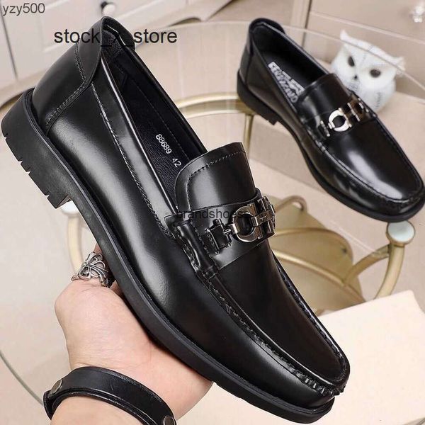 suola casual Feragamo Slip-on scarpe in pelle scarpe fibbia per la testa spessa uomo vestito europeo di alta stile metallo cavallo affari fibbia scarpe piazza NOKV U37P