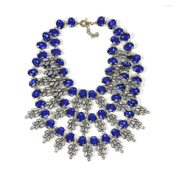 Halsband, Kostümschmuck, Luxus-Festzug, große, große, mehrsträngige Kristall-Cluster-Statement-Halskette mit blauem Strass-Lätzchen für Frauen