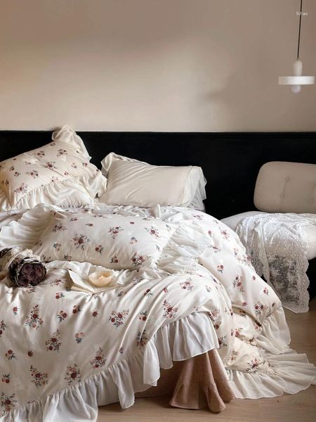 Yatak takımları dört parçalı retro gül baskı şamandıra pamuk dimi yorgan kapağı yatak sayfası sonbahar ve kış kalınlaşmış sıcak 1,8 m kadınlar için