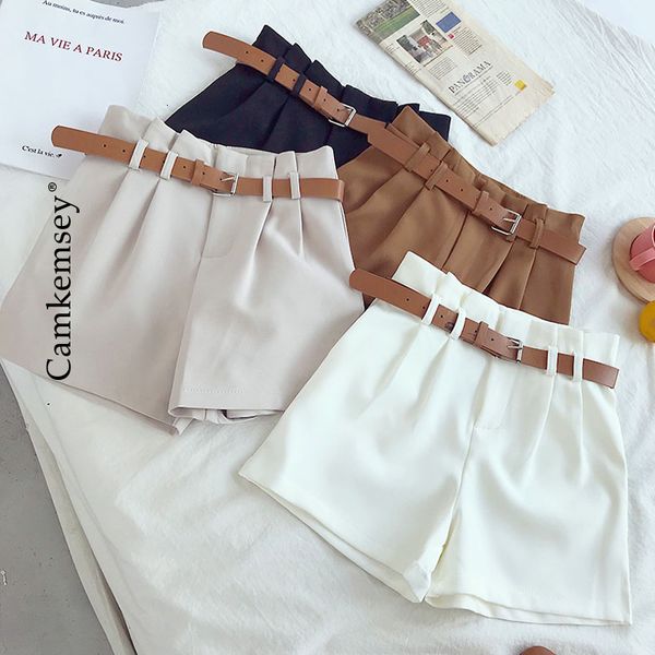 Shorts femininos Corean Brief Design Office Trabalho de terno branco para mulheres Simples Solid Solid Spring Autumn High Caists Wide Leg Shorts Com cinto 230403