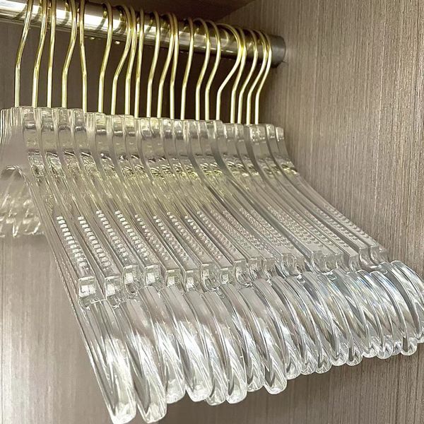 Kleiderbügel Racks 6-teilige transparente Acryl-Kleiderbügel ein halbes Dutzend transparenter Kleiderbügel, die für den Laden angepasst wurden.