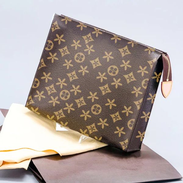 Custodia per il lavaggio POCHE TOILETTE Borsa da toilette M46037 Borsa a tracolla firmata Donna uomo Borsa per il trucco di lusso Pochette Borsa per cosmetici Città Trucco a tracolla Borsa in rilievo marrone