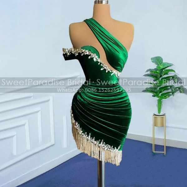 Abiti da festa Perline di cristallo Nappa Cocktail Piega Sirena asimmetrica Monospalla Mini abito corto in velluto verde per donna
