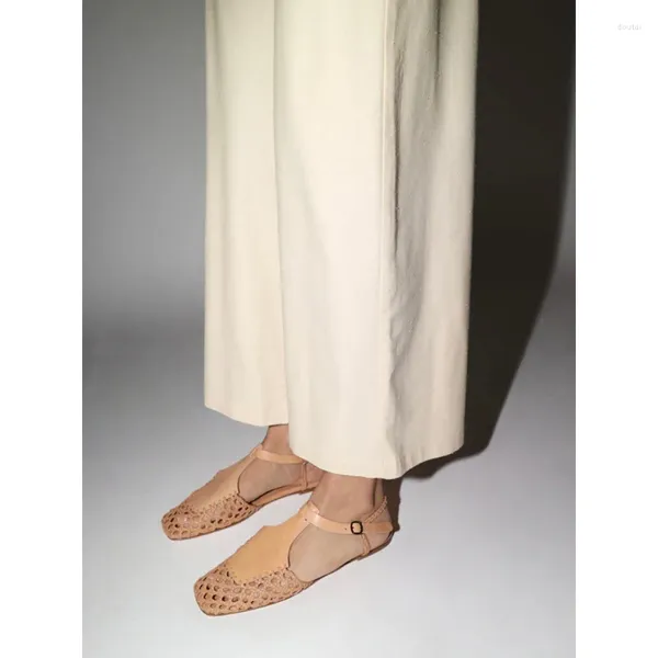 Sandalet İspanya Niş Fransız Vintage El Dokunur İçi İçi Boş Paket Kafa Kadın Bayanlar Düz Bottom Rahat Roman Ayakkabı Ücretsiz Gemi