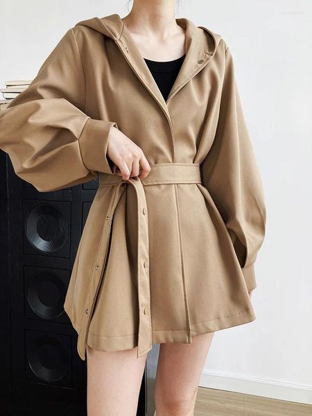 Damen-Trenchcoats, koreanischer Stil, Temperament, Kleid, Saum, Taillengürtel, Windjacke für Damen – Herbst-A-Linien-Kapuzenoberteil mit gebundener Taille.