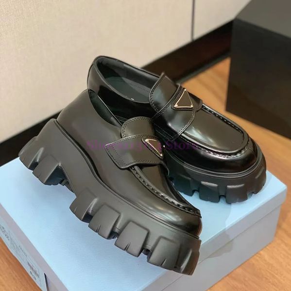 Luxus-Plateau-Kleiderschuhe von höchster Qualität, schwere, klobige Sohle, schwarze Loafer, runde Zehen, Slip-on-Damen-Designer-Schuh aus glattem Leder