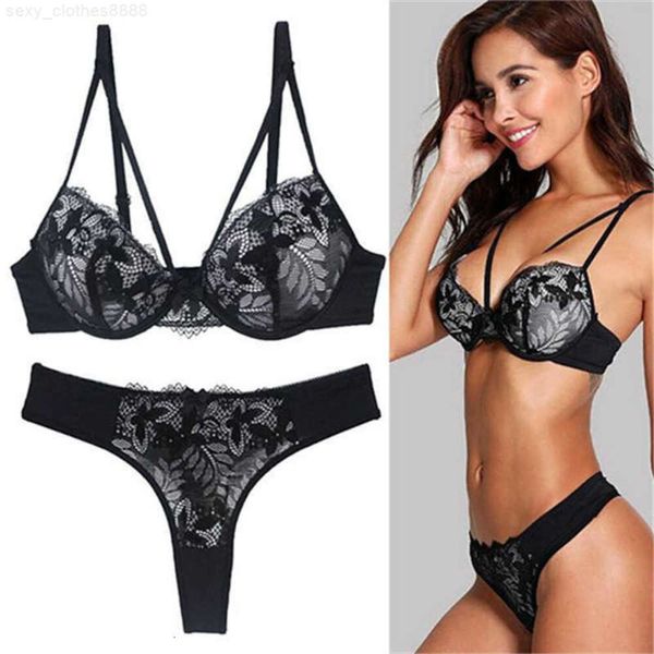 Mulheres Tanga Sexy Lingerie Set Black Bra Mulheres Lingerie Set Lace Bordado Push Up Bra e Calcinhas Conjuntos Profundo V Reunir Q0705