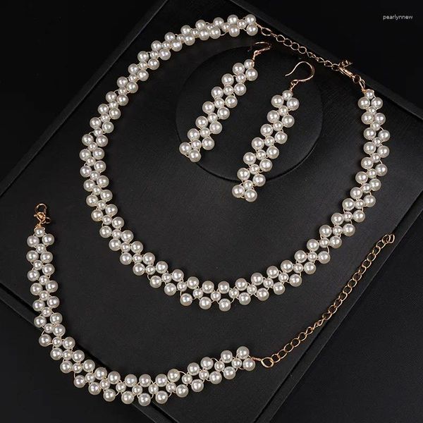 Catene di lusso elegante collana di perle braccialetto orecchini set fatti a mano accessori da sposa vintage donne e ragazze gioielli da ballo di fine anno tiara