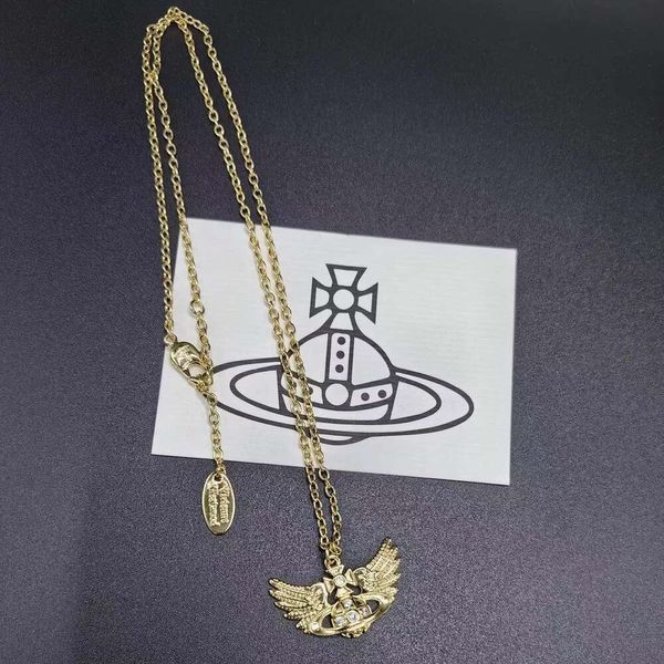 Designerin Viviane Vivienen Westwoods New Western Empress Dowager Saturn Wings Halskette Female Minority Design Sense Flying Wings Halskette Pendant15251