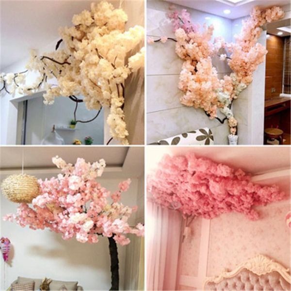 Flores decorativas Flamas de cereja de seda ramificação Artificial para decoração Home Tree Tree Wedding Bouquet Background Wall teto Decorati