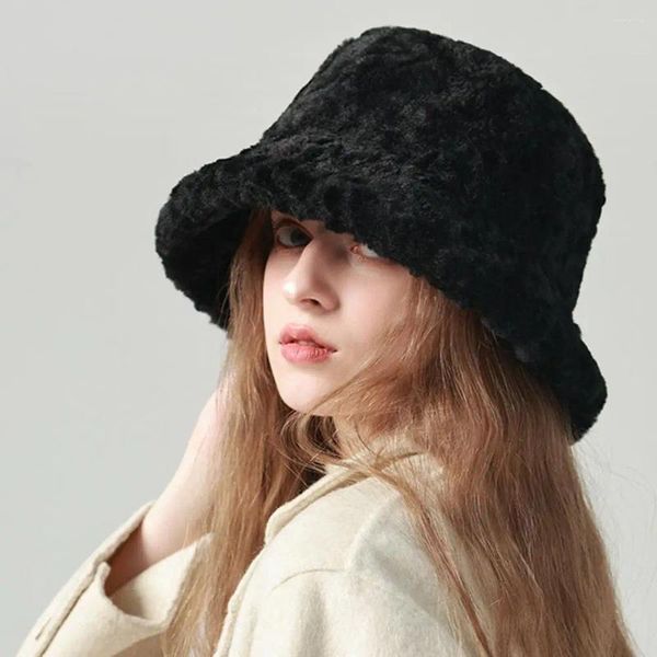 Berets Flat Top Pescador Chapéu Elegante Mulheres Inverno Pelúcia À Prova de Vento Senhora Cap com Aba Larga Resistente ao Frio para Extra