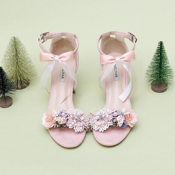 Scarpe eleganti Principessa Baby Pink Sandali da fata Polsino con fiocco Parola Dolce Studente Regalo per adulti Tacco spesso Fiore Foresta damigella d'onore