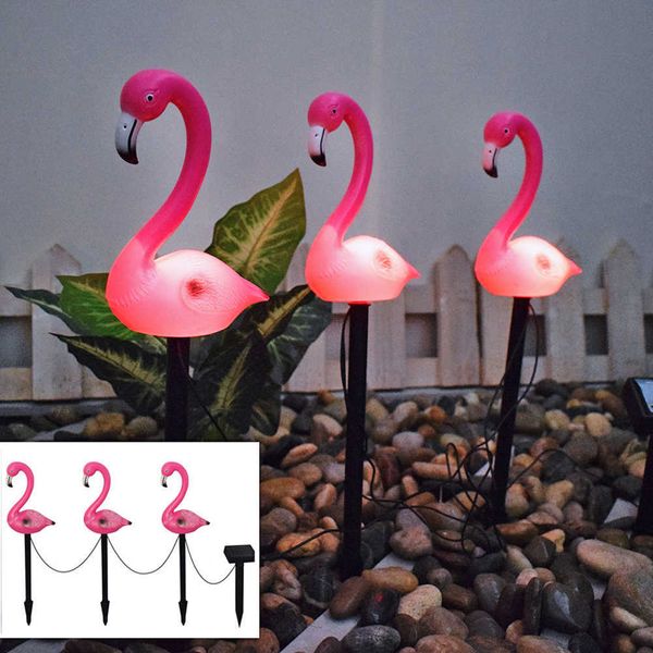 Novità Illuminazione Fenicottero rosa Lampade da giardino a LED Lampada da giardino a led Luci solari per esterni Pink Bird Lawn Decor Palo Paesaggio Decorazione Illuminazione notturna P230403