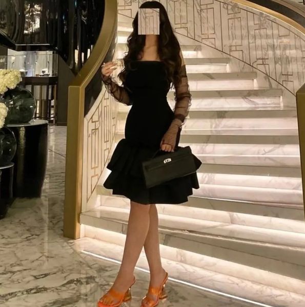 Nuovi abiti da ballo corti a strati 2024 Nero senza spalline con cerniera posteriore Robe Des Abito da cocktail party Tulle maniche lunghe Night Club Girls Wear