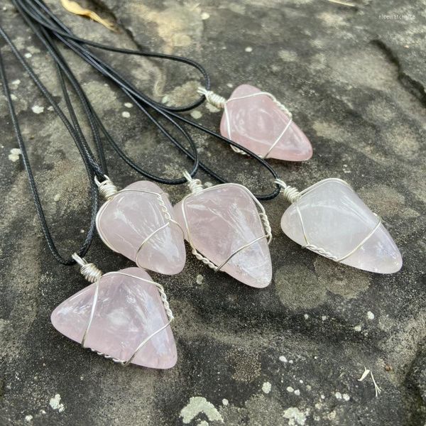 Colares pendentes Triângulo irregular quartzo embrulhada em corrente de couro pingentes de pedra natural cristal rosa para mulheres jóias