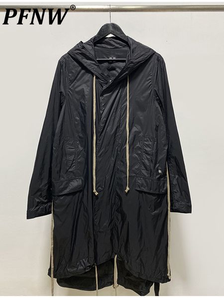 Мужские траншевые пальто PFNW Нишевые дизайн темной одежды в стиле капюшона повседневная тонкая молния с боковым карманом с твердым цветом для мужчин. Женщины 12A4884 230404