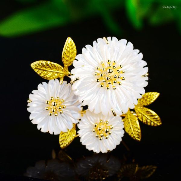 Broches okily elegante e shell natural margarida broche pin personalidade de pin belo suéter florais acessórios para mulheres jóias de moda