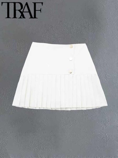 Jupes Traf Mode d'été Mini-jupe décontractée pour femmes Traf Taille haute avec bouton A-Line Robe de rue blanche plissée pour femmes Y2K 230404