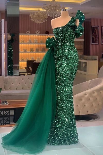 Grüne Vintage Spitze One Shoulder Ärmel Ballkleider Partykleid Applikationen Meerjungfrau Abendkleid Prinzessin Robe de Gorgerous