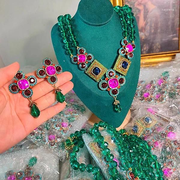 Catene Vintage intarsiato in pietra colorata Marca Nonna Ciondolo verde Collana con goccia d'acqua Orecchini a clip in argento Set Fem