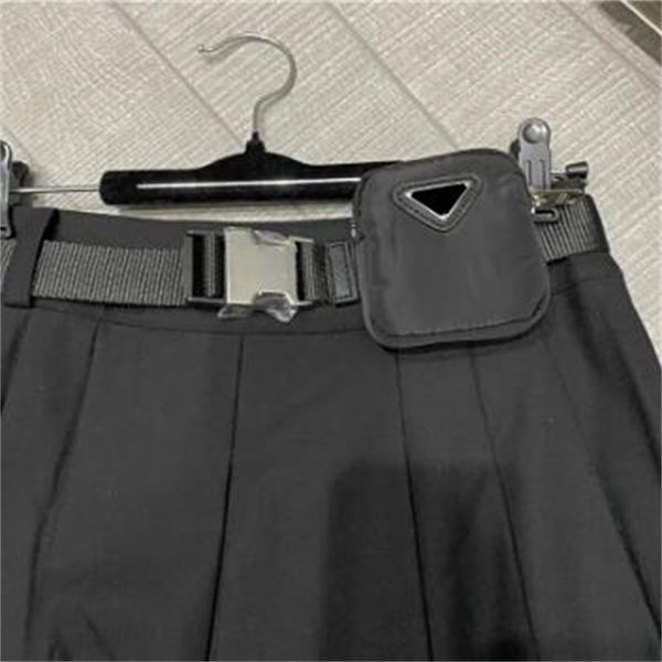 Sacos de cintura Homens Mulheres Personalizado Titular de Cartão de Crédito Designer Carteira Preto Impermeável Material de Nylon Bolsa de Moedas Luxo Cinto Saco de Peito