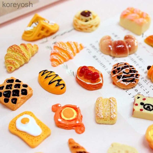 Cuisines jouer à la nourriture 3 pièces maison de poupée Miniature artificielle fausse nourriture gâteau pain biscuit décor de cuisine artisanat décoratif jouer maison de poupée ToyL231104