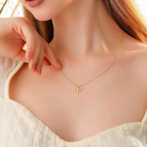 Ketten Personalisierte Libelle Halskette Edelstahl Metall Schlüsselbeinkette Modischer einfacher und exquisiter Anhänger Geburtstagsgeschenk