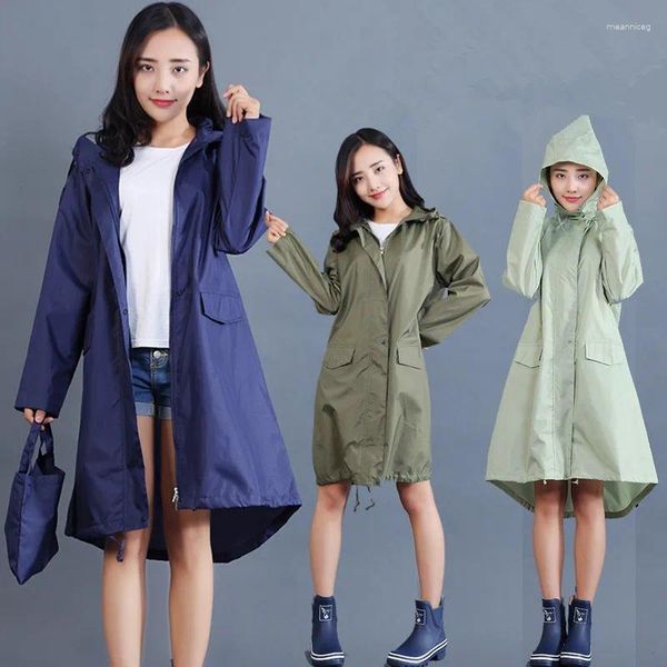 Regenmäntel Polyester-Regenmantel für Damen, wasserdicht, lang, leicht, Regenmantel, Ponchos, Jacke mit Kapuze, undurchlässige, einfache Regenbekleidung