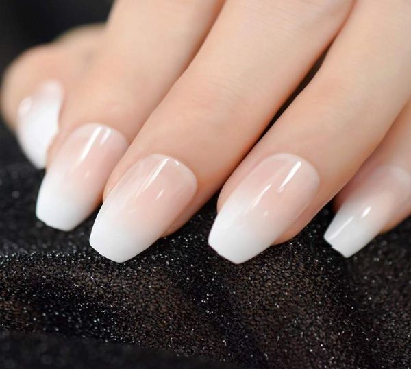 Rosa nudo bianco Ombre unghie ballerina francese bara gradiente manicure naturale stampa su punte per unghie finte usura quotidiana delle dita dell'ufficio5785961