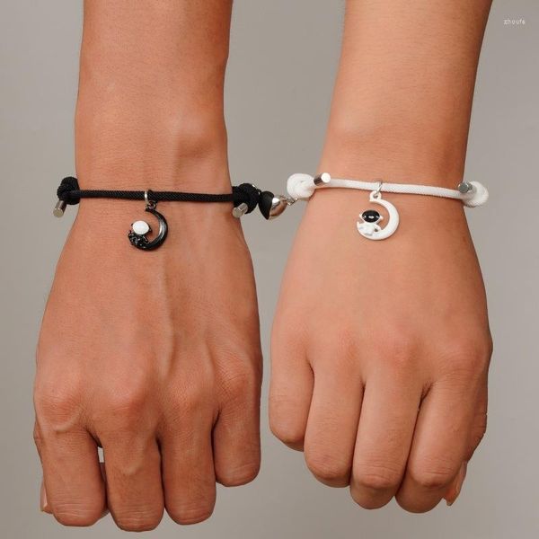 Bracelets de charme Tauam Pulseira de casal Astronauta pequeno elástico para enviar namorada namorado ímã de pedra Bell Knot Cabeça jóias