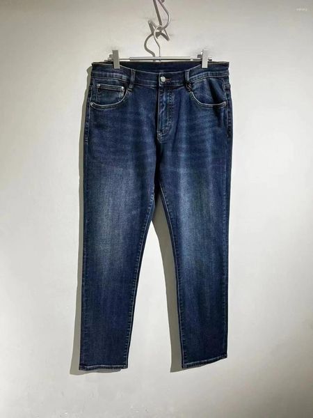 Jeans masculinos 2023 outono e inverno estilo vintage azul profundo pelúcia moda bordado tecido confortável simples clássico